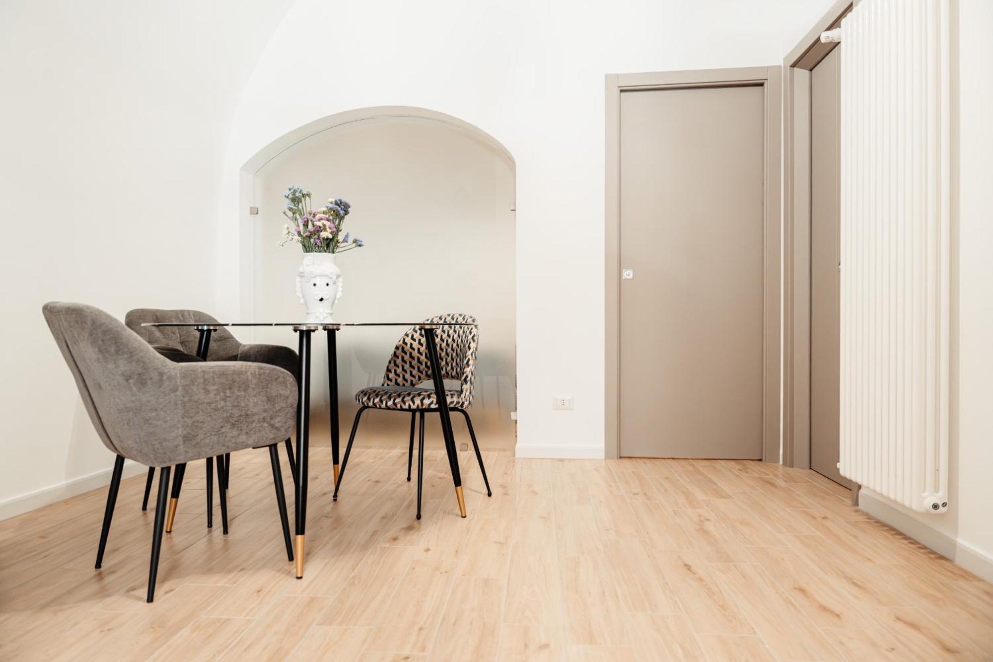 Aparthotel Camere Del Capitolo 비쉘리에 외부 사진