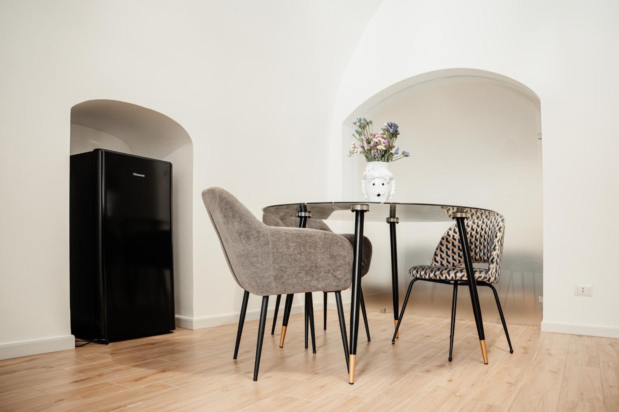 Aparthotel Camere Del Capitolo 비쉘리에 외부 사진